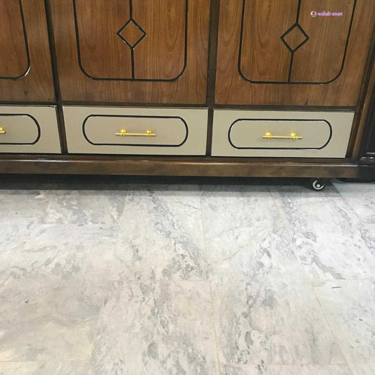 Butterfly wardrobe three doors