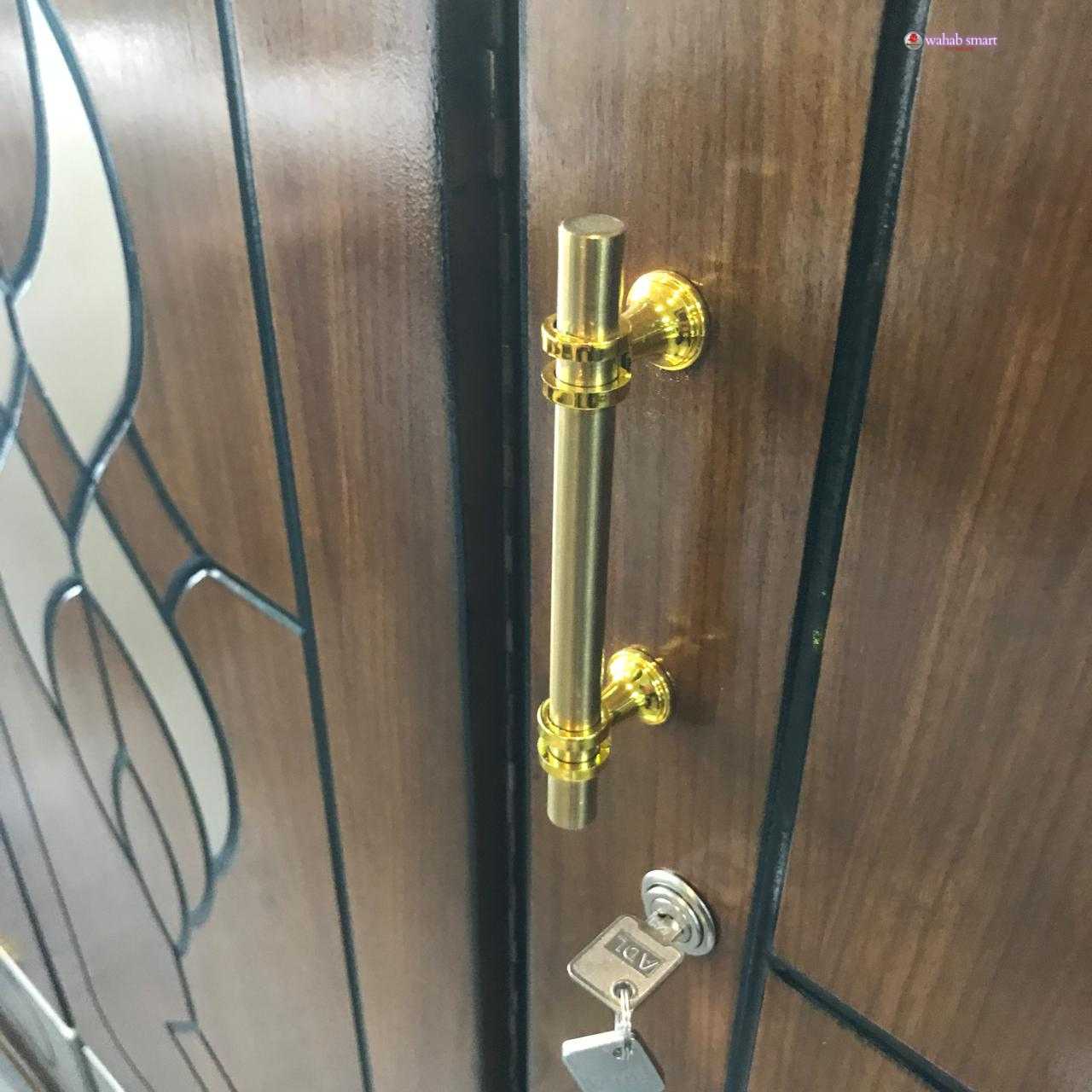 Butterfly wardrobe three doors