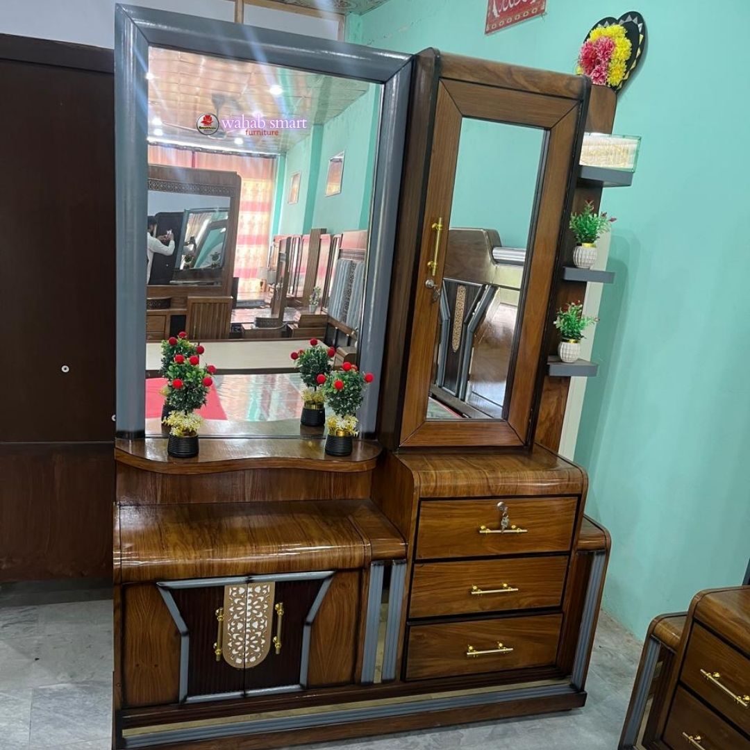 palace bedroom set || bed and dressing without mattress