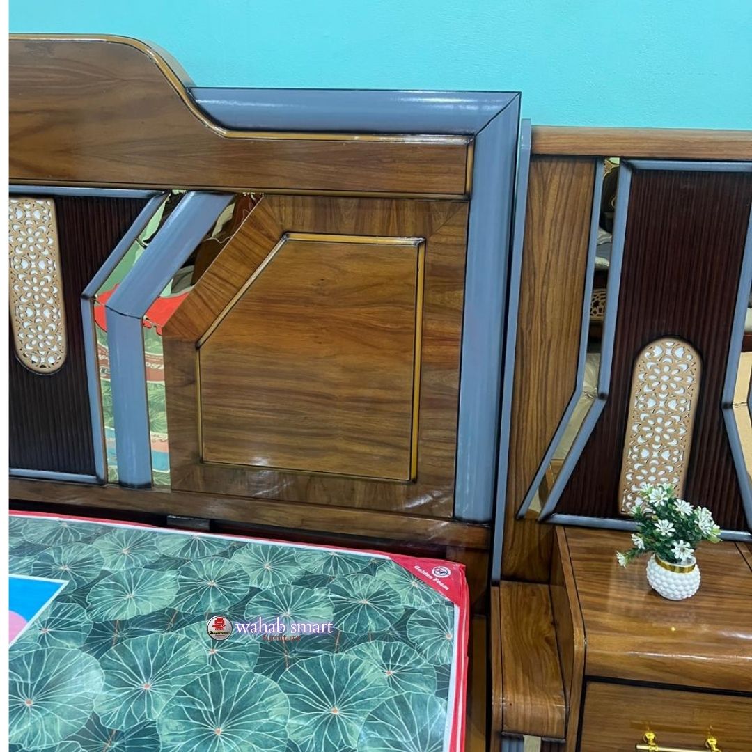 palace bedroom set || bed and dressing without mattress