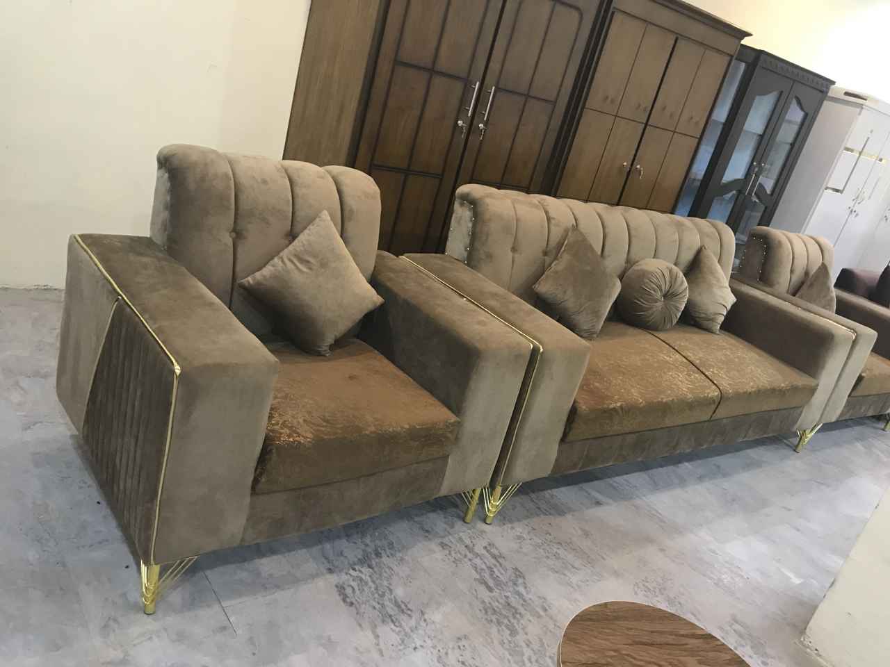 VelvetGlory sofa set